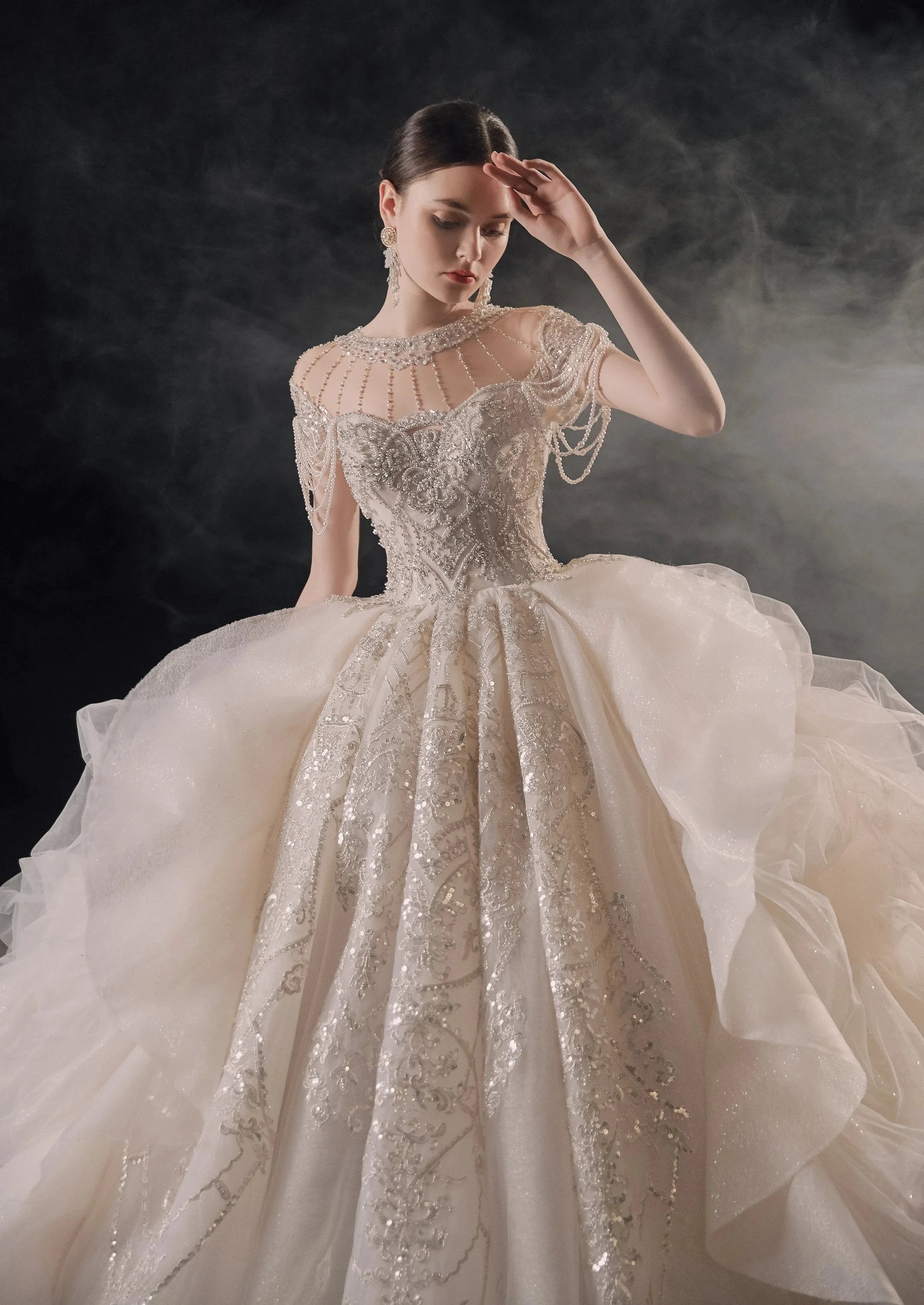 Glamorous Illusion Neckline Ball Gown Beaded Lace Fringe Trim Ruffled Train Wedding Dress E-307