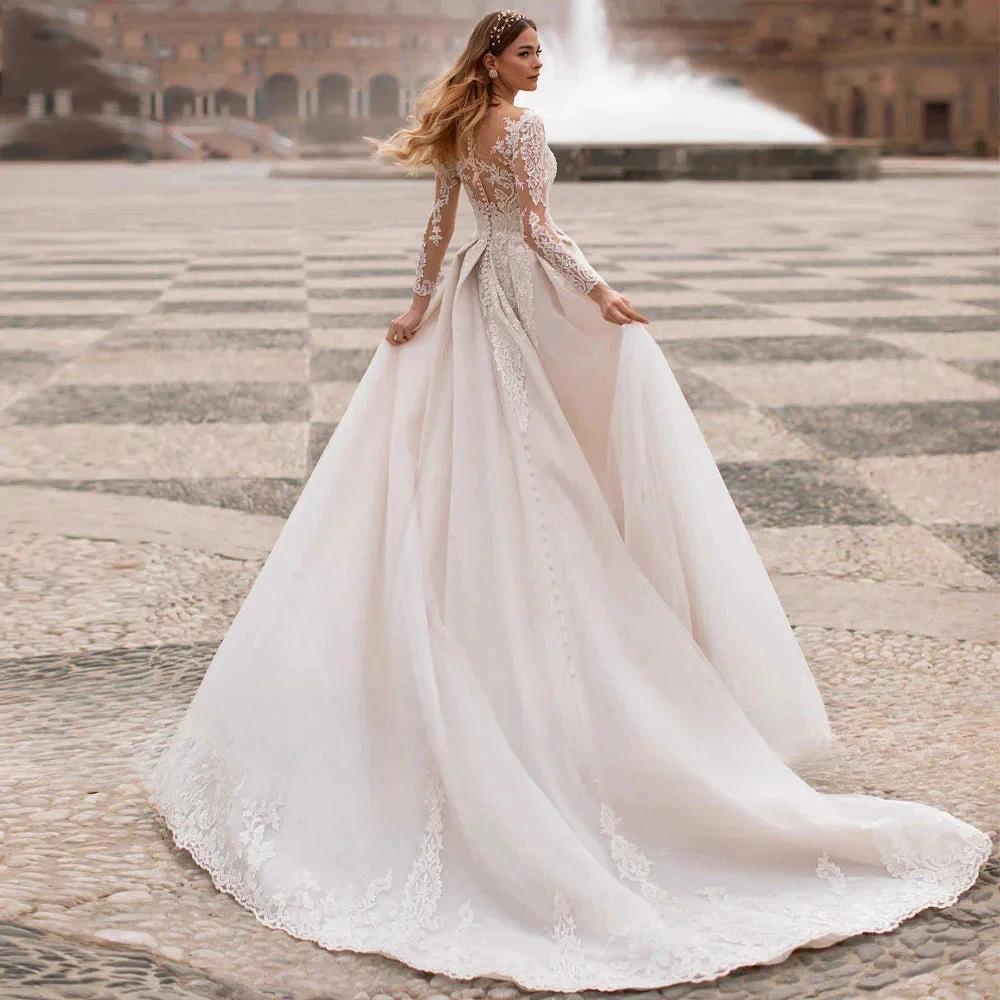 A-Line Round Neck Wedding Dress Crystal Beads Elegant Ladies Bohemian Lace Applique Long Sleeve Bride Bridal Gowns Seaside Party