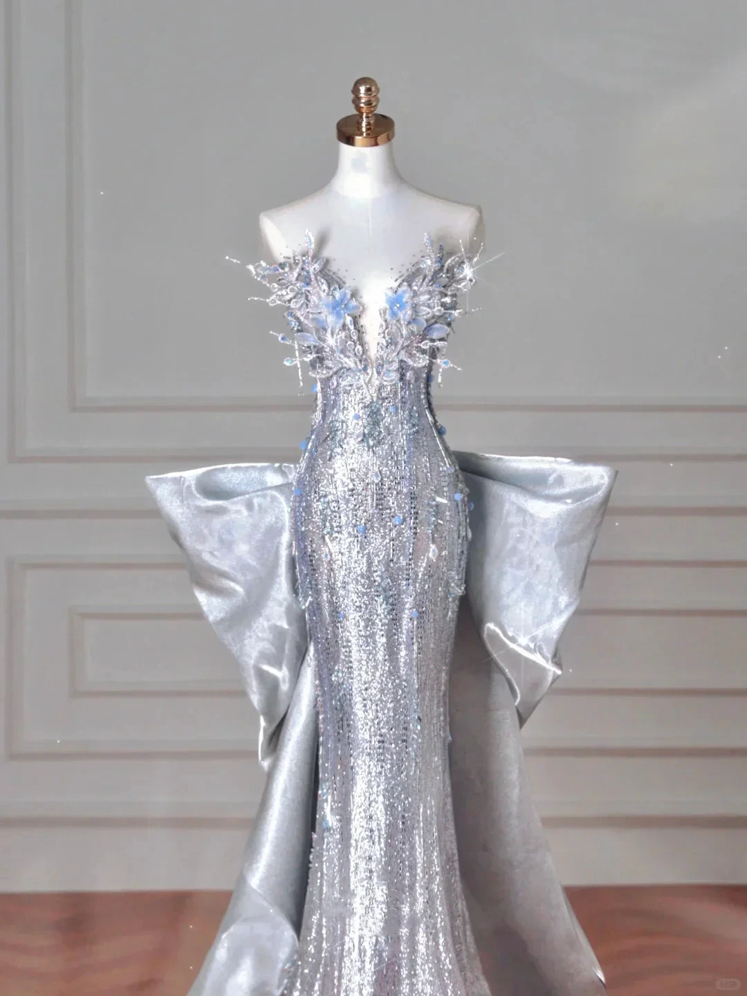 Luxury Silver Sequin 3D Beaded Mermaid Evening Dress Long Prom Dress With Bow Y8640