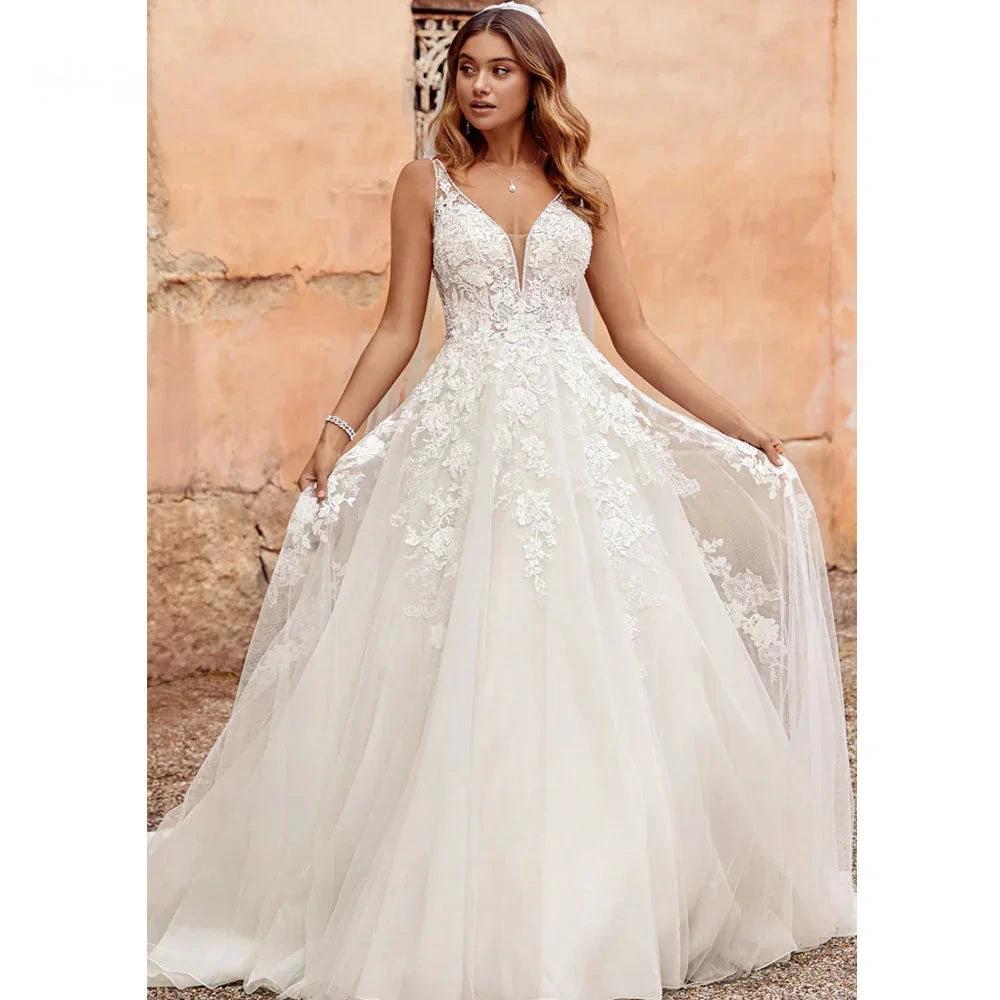 RODDRSYA Boho Elegant Wedding Dresses For Women 2023 V-Neck Lace Appliques Bridal Gowns Backless With Button Vestidos De Novia