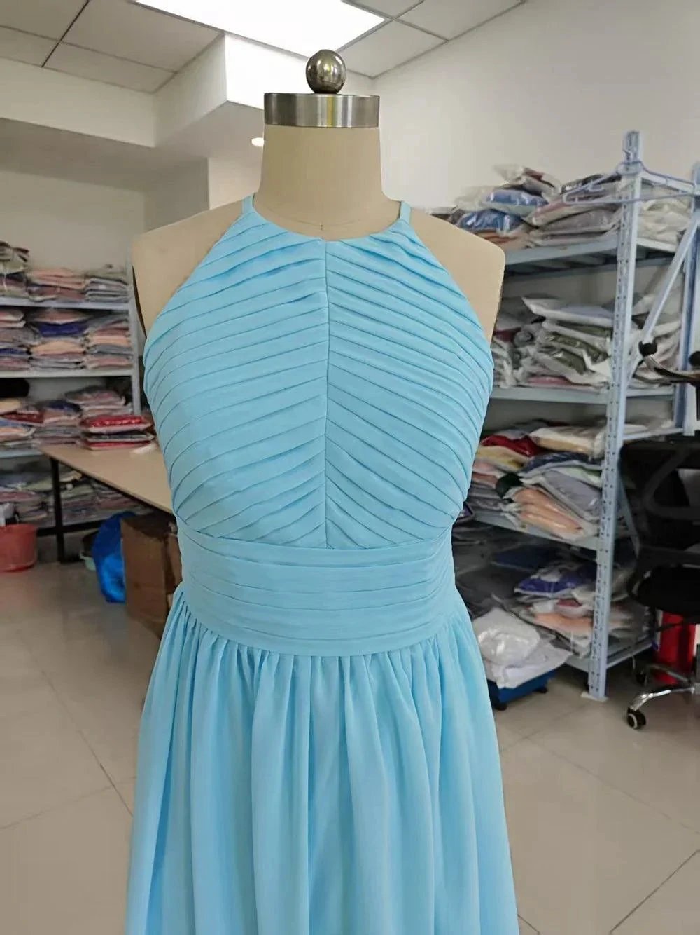 Chiffon Floor Length Prom Dresses A-Line Halter Open Back Pleats