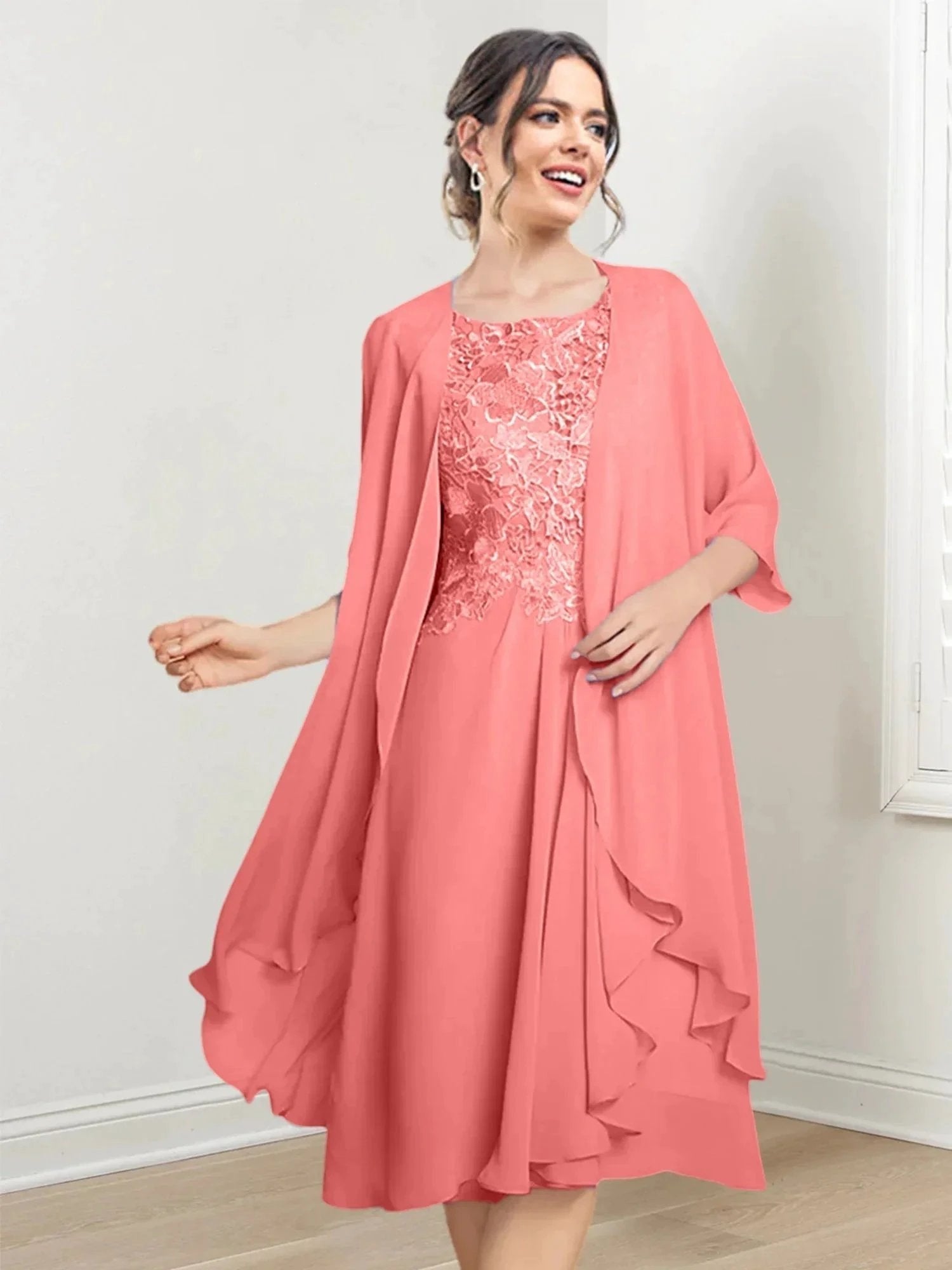 A-Line/Princess Scoop Knee-Length Mother of the Bride Dresses