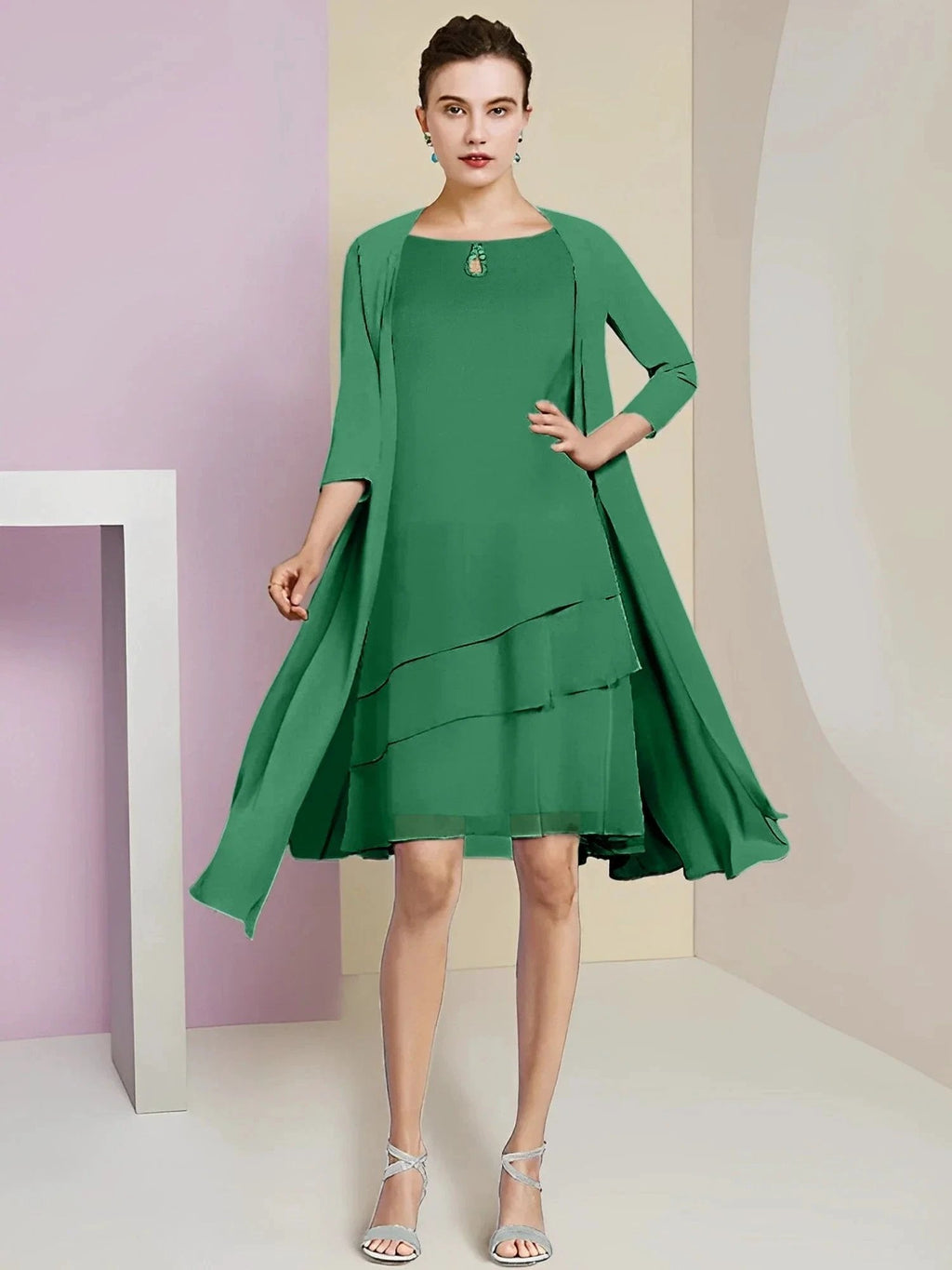 A-Line/Princess Jewel Neck Knee-Length Mother of the Bride Dresses