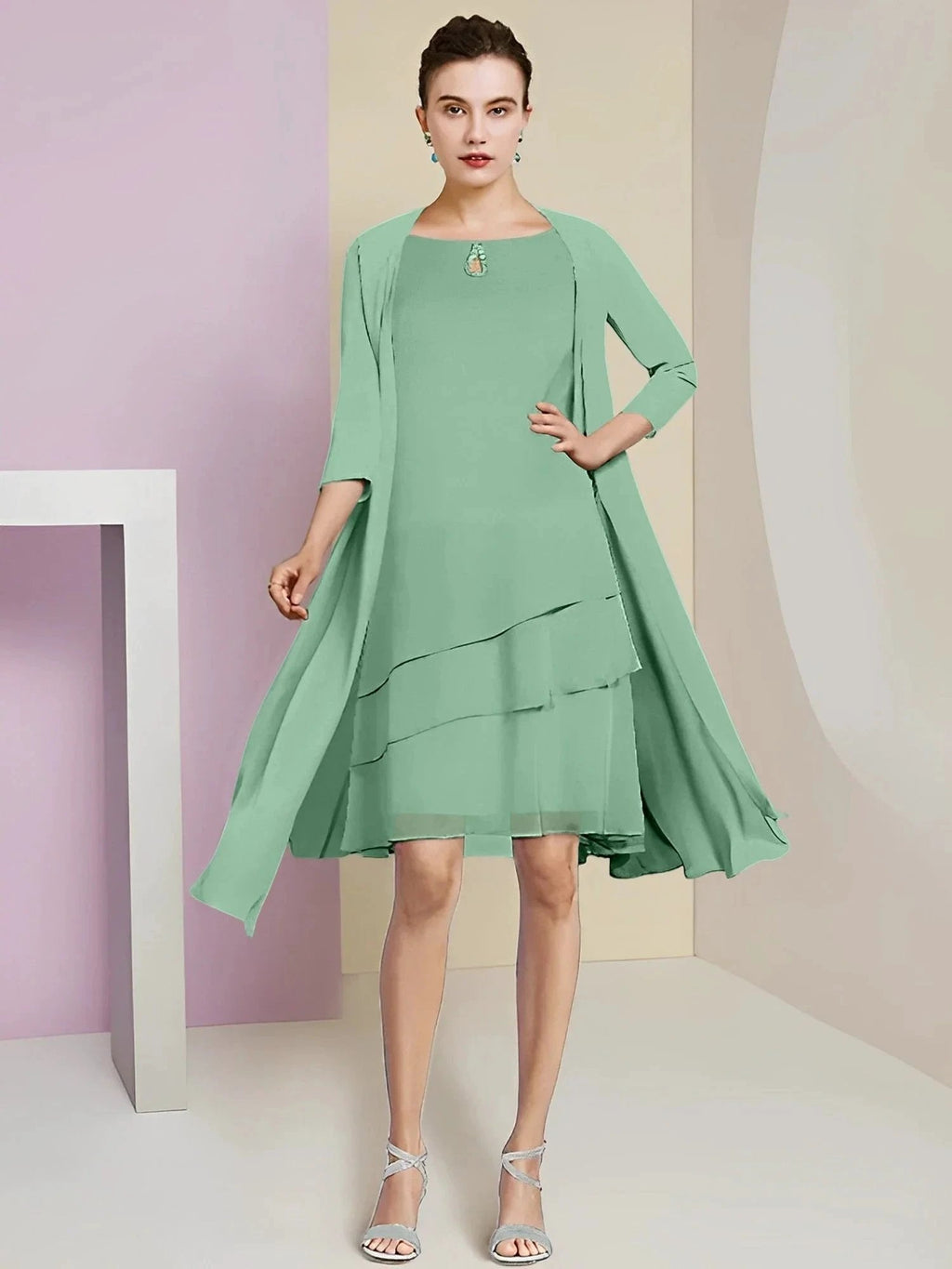 A-Line/Princess Jewel Neck Knee-Length Mother of the Bride Dresses