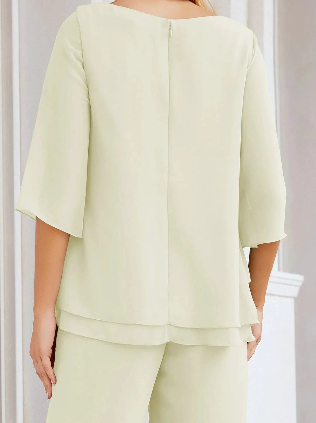 Sunnderly Elegant 2 Piece Mother of The Bride Dress Plus Size Pant Suits Ruffle Layers Sliver Housecoat SY28064