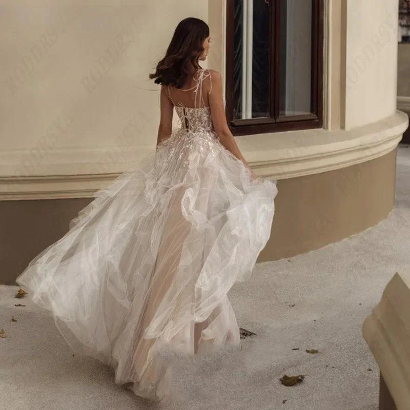 Elegant Spaghetti Straps Wedding Dress Sexy Lace Up Backless Robe Romantic Square Collar Tulle Bridal Gowns