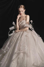 Romantic Strapless Ball Gown Tulle Ribbon Embellished Lace Wedding Dress with Voluminous Skirt H008