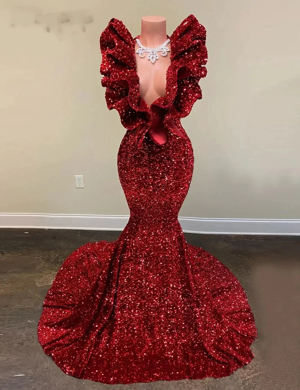 Mermaid Red Sequins Long Prom Dress Charming Evening Dress Y536