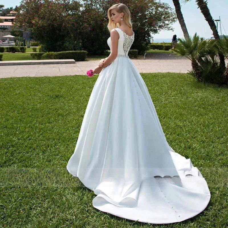 Elegant Women's Wedding Dresses V-Neck Lace Appliques Beads Belt Satin Buttons Back A-Line  2023 Vestido De Noiva Bridal Gowns