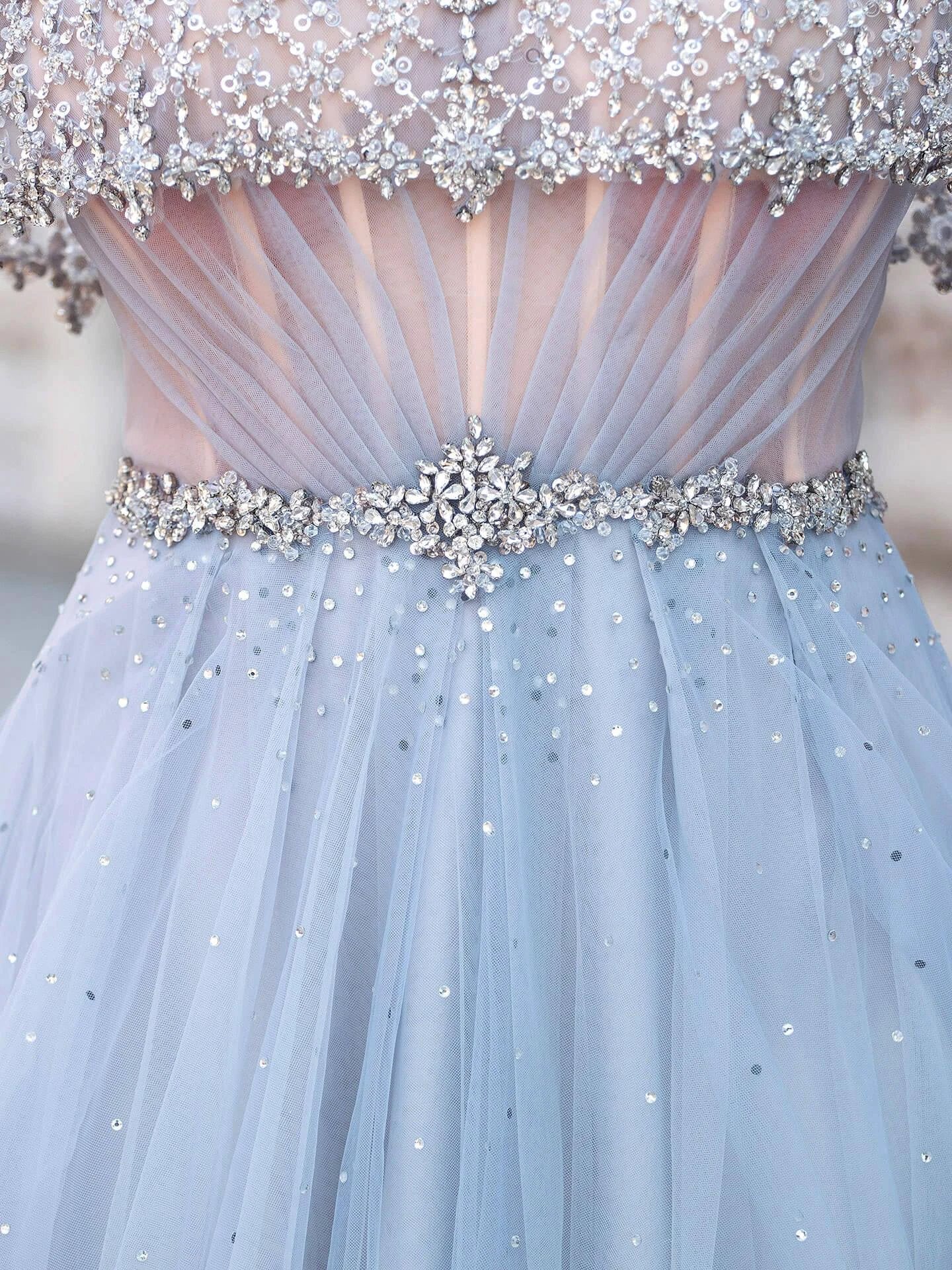 A-Line Tulle Beaded Luxurious Fashion Formal Evening Dresses Short Sleeves Floor Length Prom Dresses