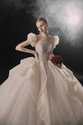 Elegant Sweetheart Ball Gown Lace Puff Sleeve Beaded Embroidery Wedding Dress with Flowing Train E-302