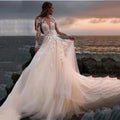 Lace Appliqued Bridal Gown For Women Illusion Long Sleeves Beach Wedding Dress Light Champagne Robe Bride Dresses