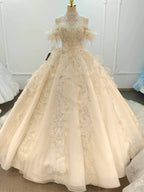 Exquisite High-Neck Tulle Ball Gown Wedding Dress with Crystal Embroidery & Ruffled Detachable Sleeves Ye-2022