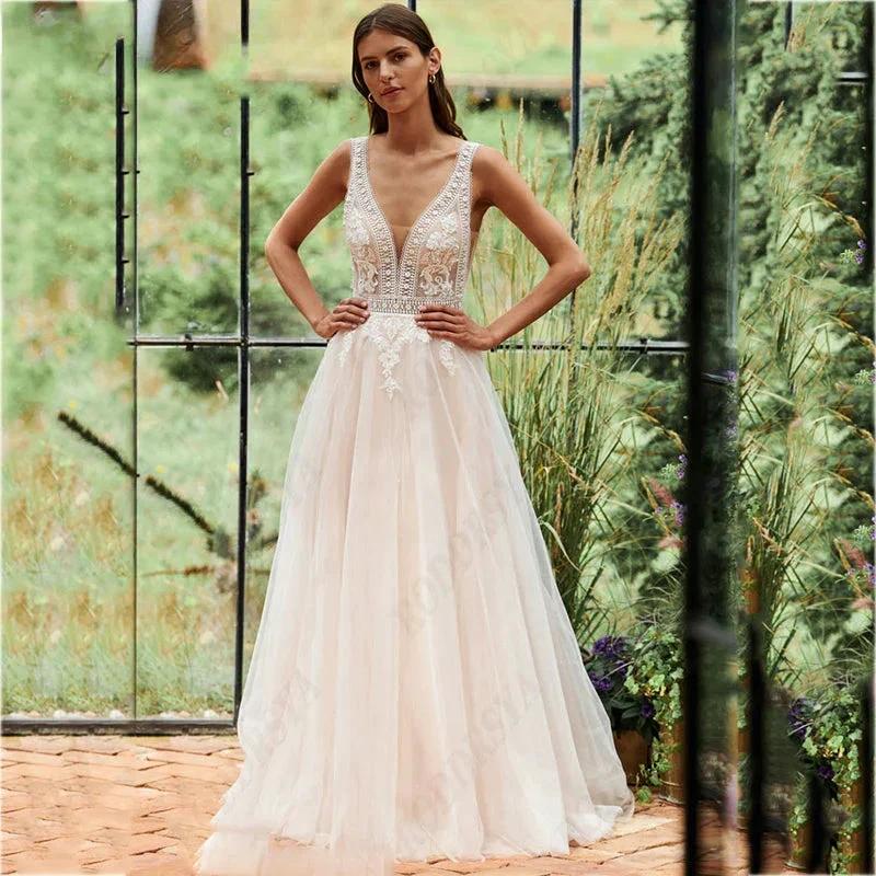 Vintage Spaghetti Straps Wedding Dresses Illusion V-Neck Backless Robe Romantic Tulle A-line Bridal Gowns