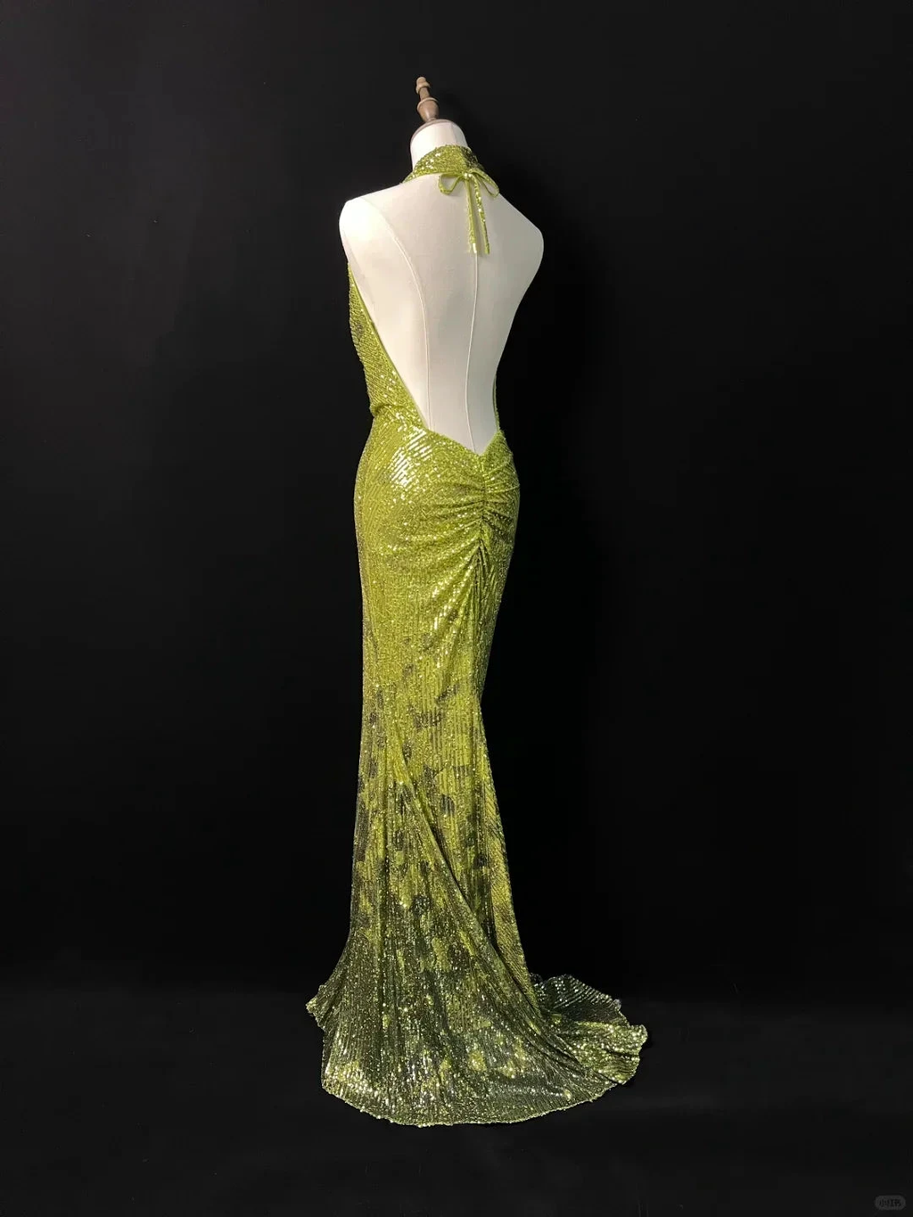 Gorgeous Green Halter Sequins Backless Prom Dress Long Mermaid Evening Dress Y8647