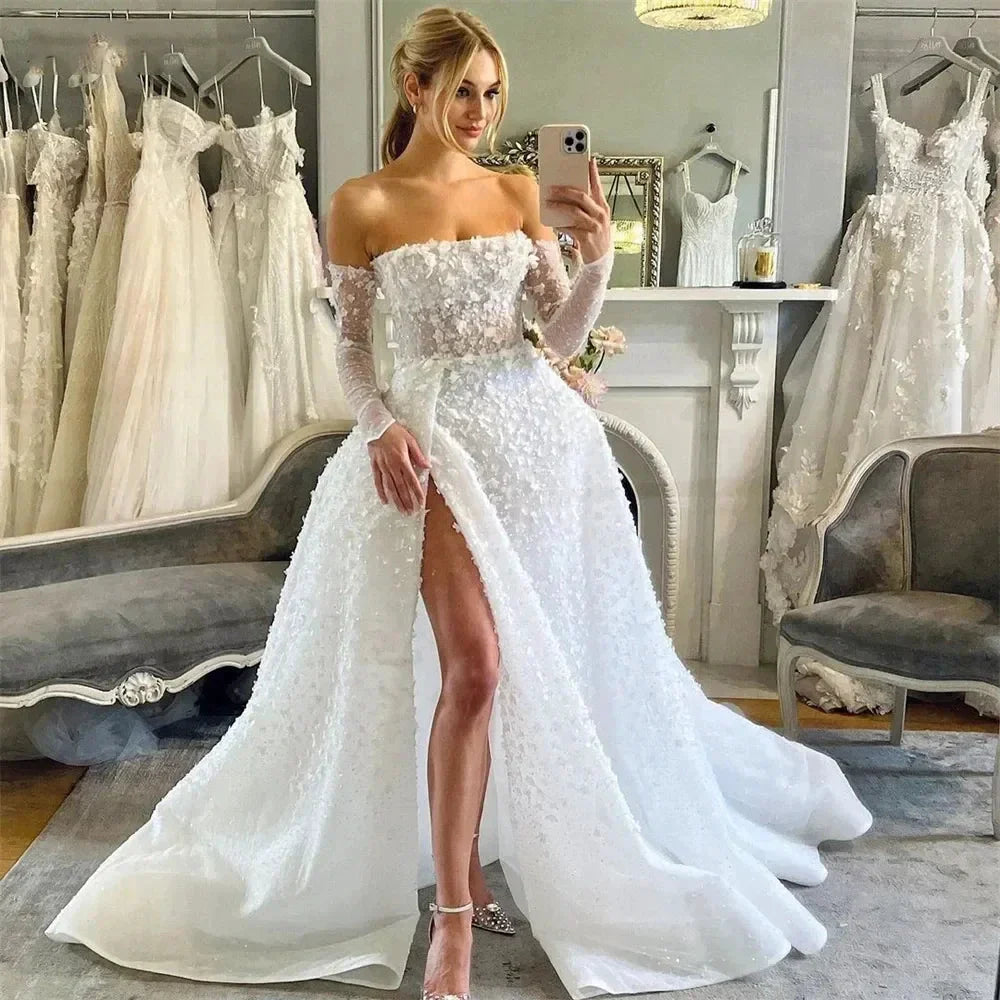 Beautiful Sexy Long Sleeved Wedding Dresses Spaghetti Straps Simple White Backless Pleat High Split Princess Bride Gowns 2024