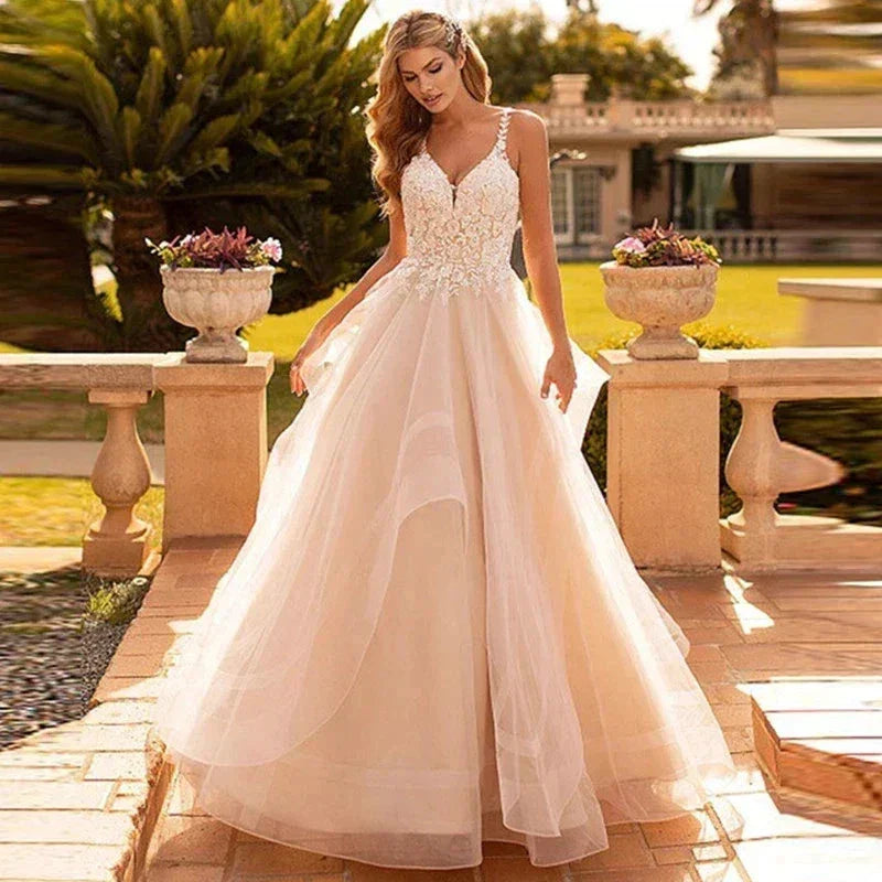 Bohemian Wedding Dresses Sexy Women Elegant Sleeveless Bridal Gowns A-Line Tulle Lace Applique Sexy Backless Robe Vestido