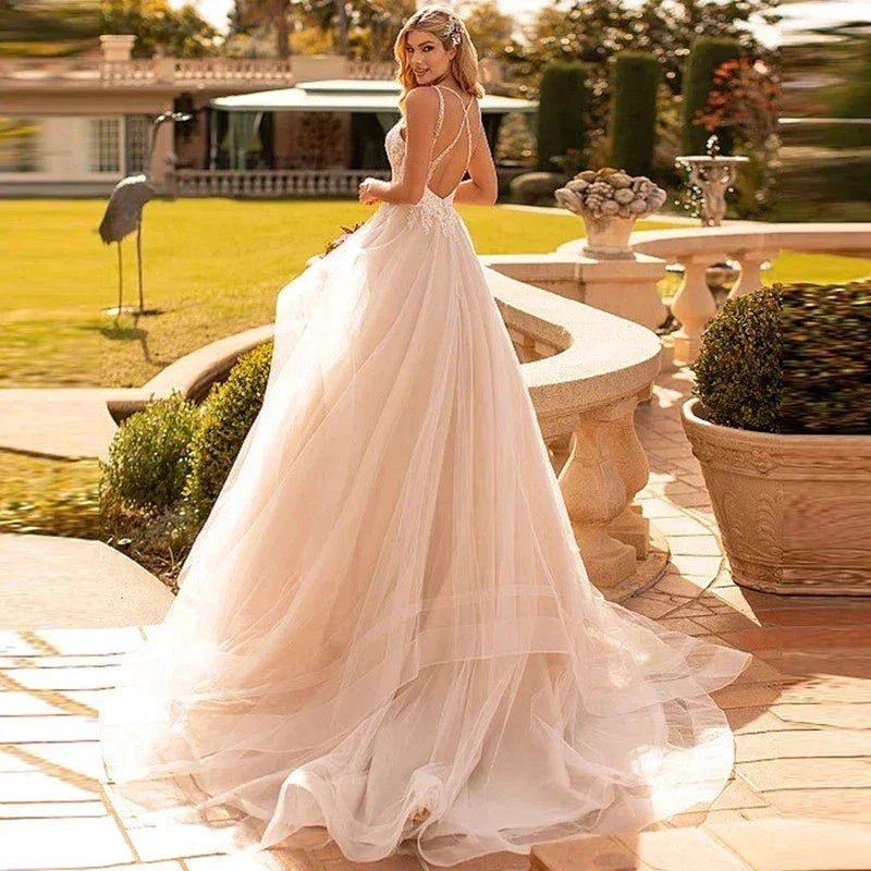 Bohemian Wedding Dresses Sexy Women Elegant Sleeveless Bridal Gowns A-Line Tulle Lace Applique Sexy Backless Robe Vestido