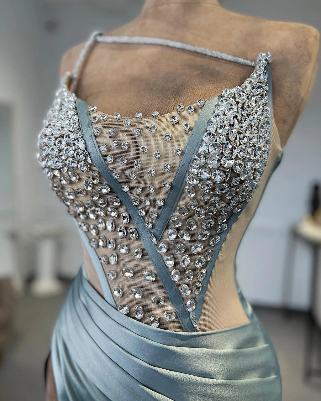 Charming Column One Shoulder Sleeveless Rhinestone Tulle Satin Split Front Prom Dress Beautiful Woman