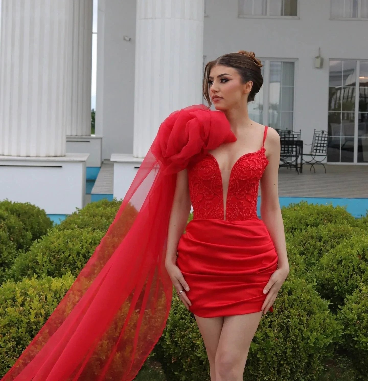 Charming Short Column V-Neck Sleeveless Ruffles Satin Red Prom Dress