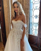 Classic Applique Wedding Dresses Sleeveless Sexy Side Slit Sweetheart Ball Gowns Fluffy Tulle Floor Length Formal Beach Party