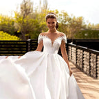 Custom Made Princess Wedding Dress A Line Beaded Lace Appliques Bride Dresses Illusion Back Party Dress Long Train Wedding Gowns