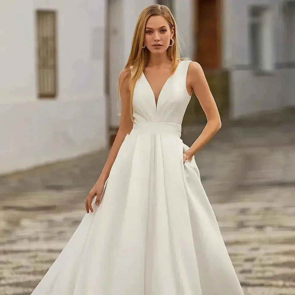 Custom Made Satin Wedding Dresses for Women Beach Boho Bride Gowns Simple Plus Size V-neck Princess Party Dress Pockates