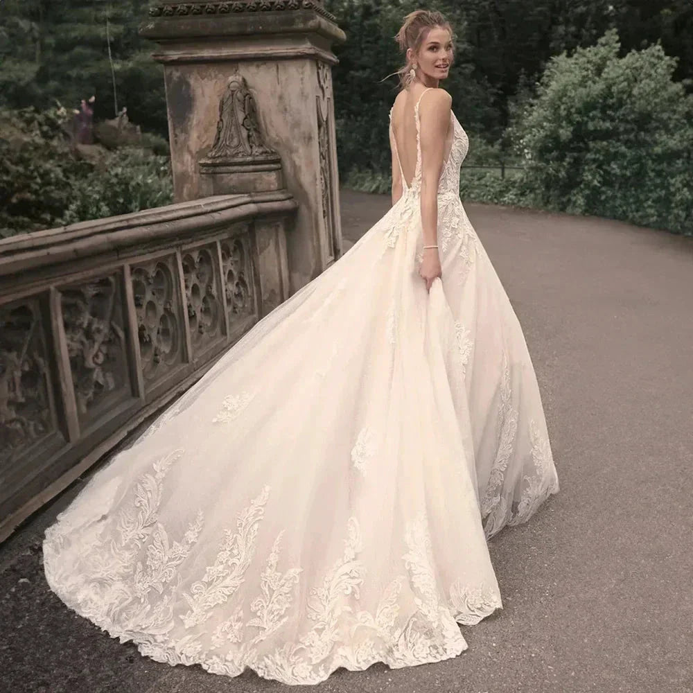 Elegant Wedding Dresses For Woman Popular Summer A-line V-Neck Sleeveless Appliques Open Back Vestidos De Novia