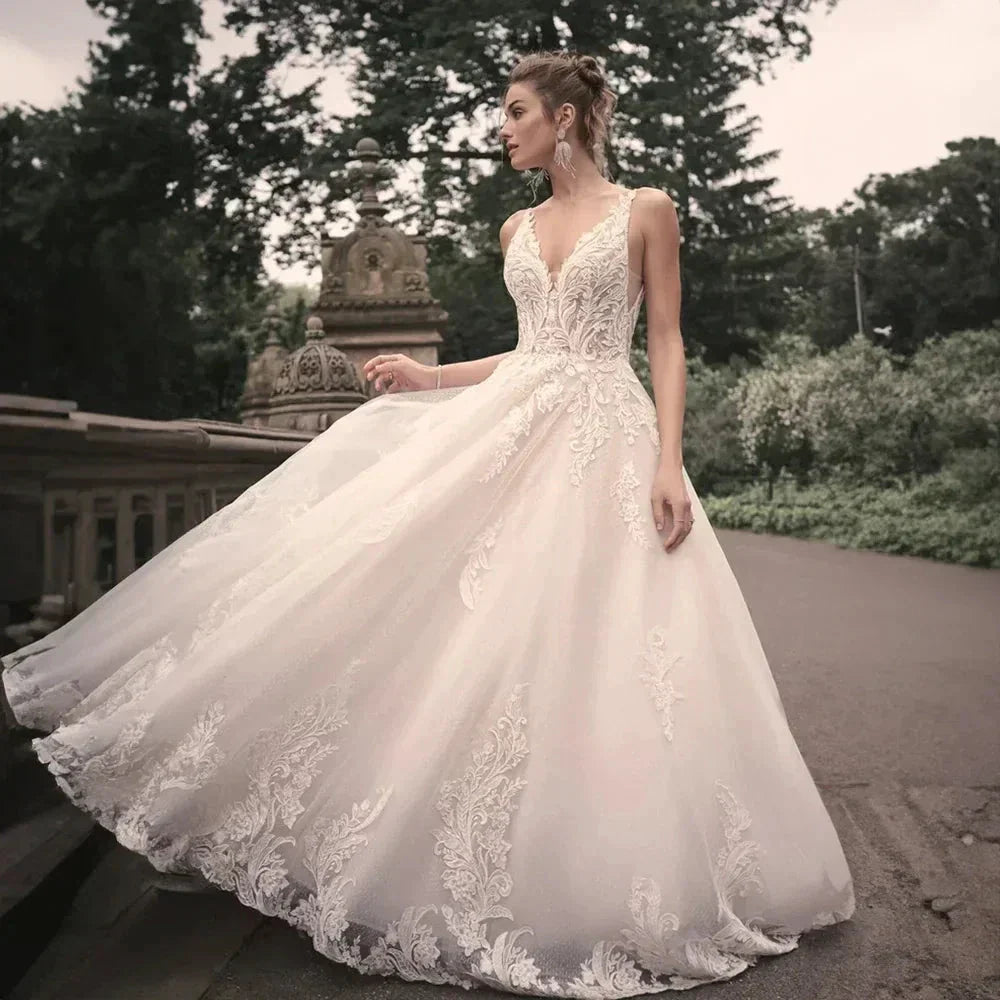 Elegant Wedding Dresses For Woman Popular Summer A-line V-Neck Sleeveless Appliques Open Back Vestidos De Novia
