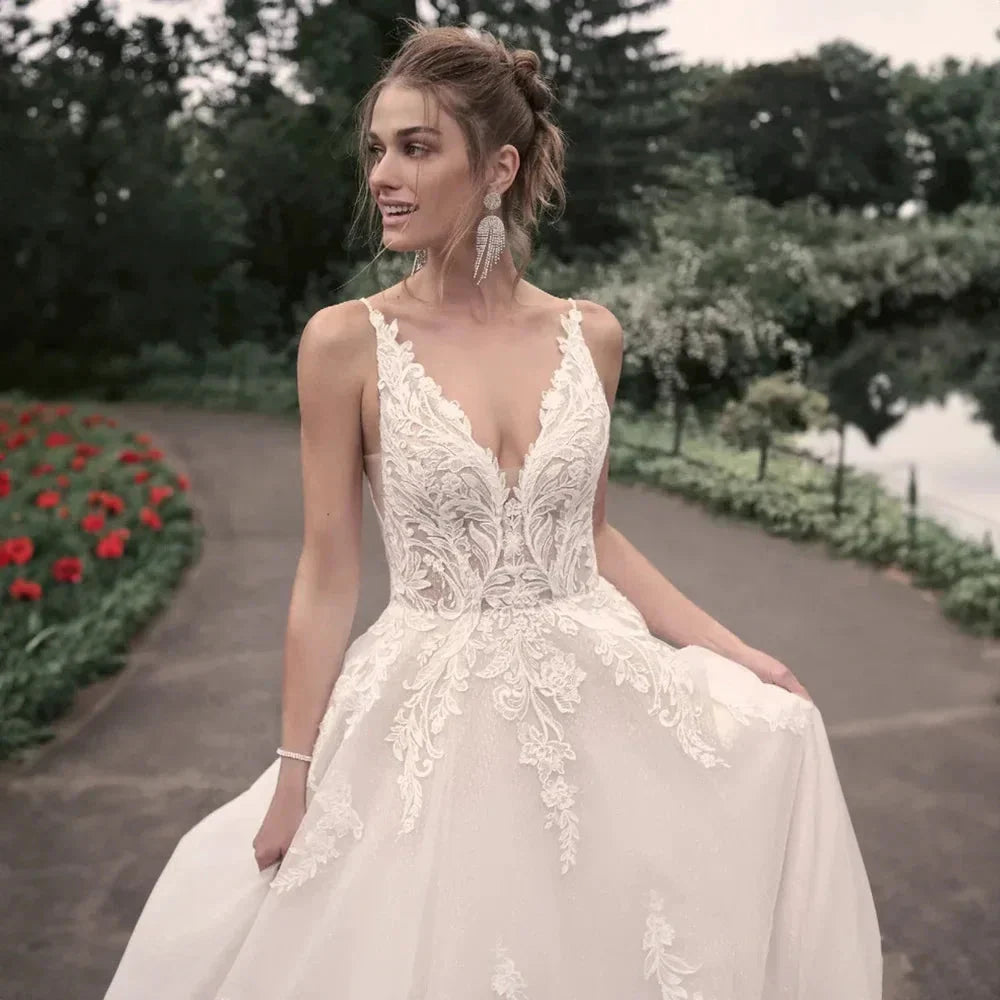 Elegant Wedding Dresses For Woman Popular Summer A-line V-Neck Sleeveless Appliques Open Back Vestidos De Novia