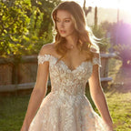 Gorgeous Lace Beach Mopping Wedding Dresses Off the Shoulder Appliques A Line Boho Bride Dresses Princess Wedding Gown Robe