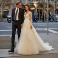 Gorgeous Women's A-line Long Sleeve Wedding Dresses Lace Applique Women's Sexy V-neck Bridal Gowns Princess Prom Party Robe Mari