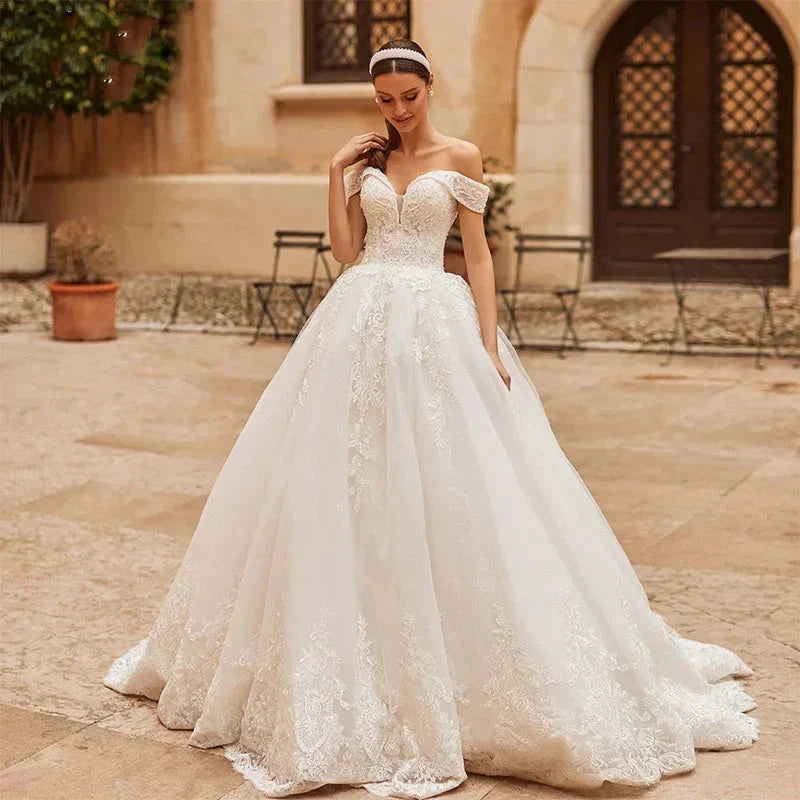 Custom Made Gorgeous Wedding Dresses Sexy Off The Shoulder Lace Appliques Elegant Bridal Robe