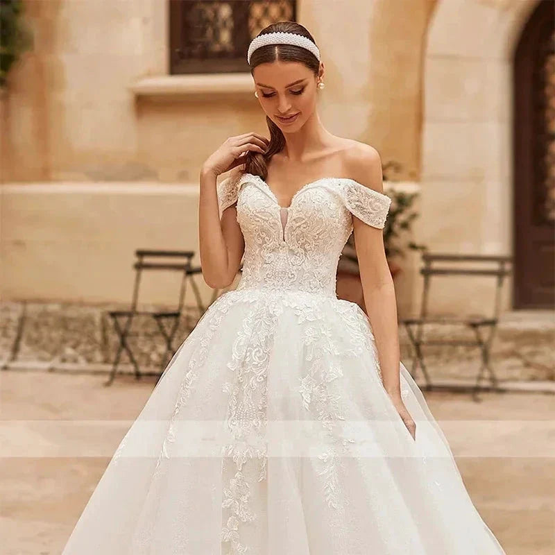Custom Made Gorgeous Wedding Dresses Sexy Off The Shoulder Lace Appliques Elegant Bridal Robe
