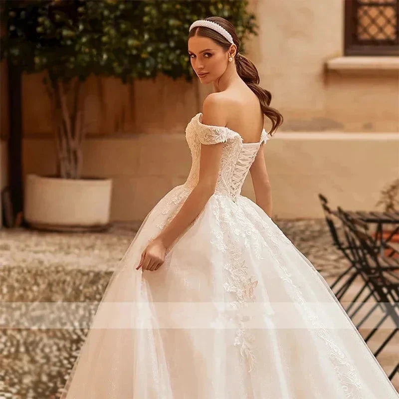 Custom Made Gorgeous Wedding Dresses Sexy Off The Shoulder Lace Appliques Elegant Bridal Robe