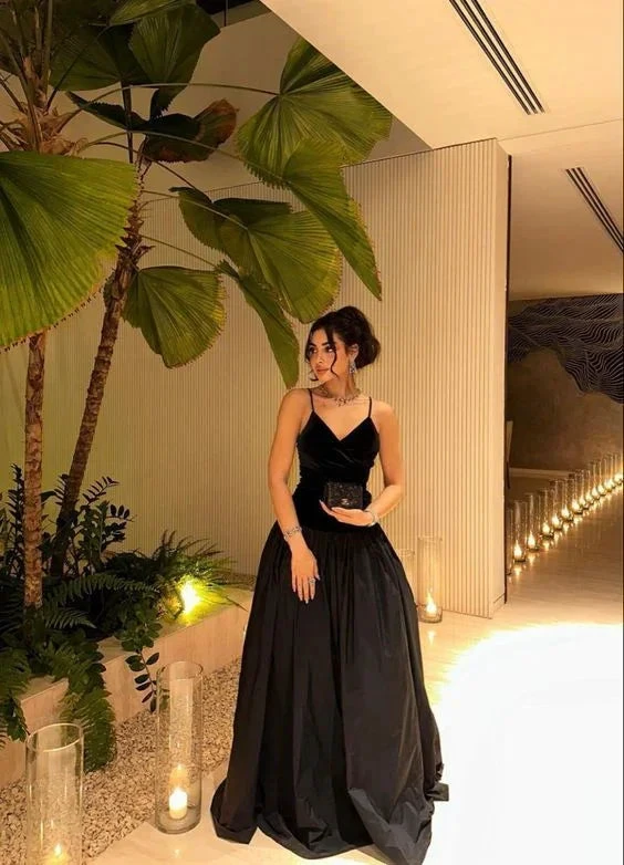 Fashion Black Straps Long Prom Dress Evening Dress Y7992