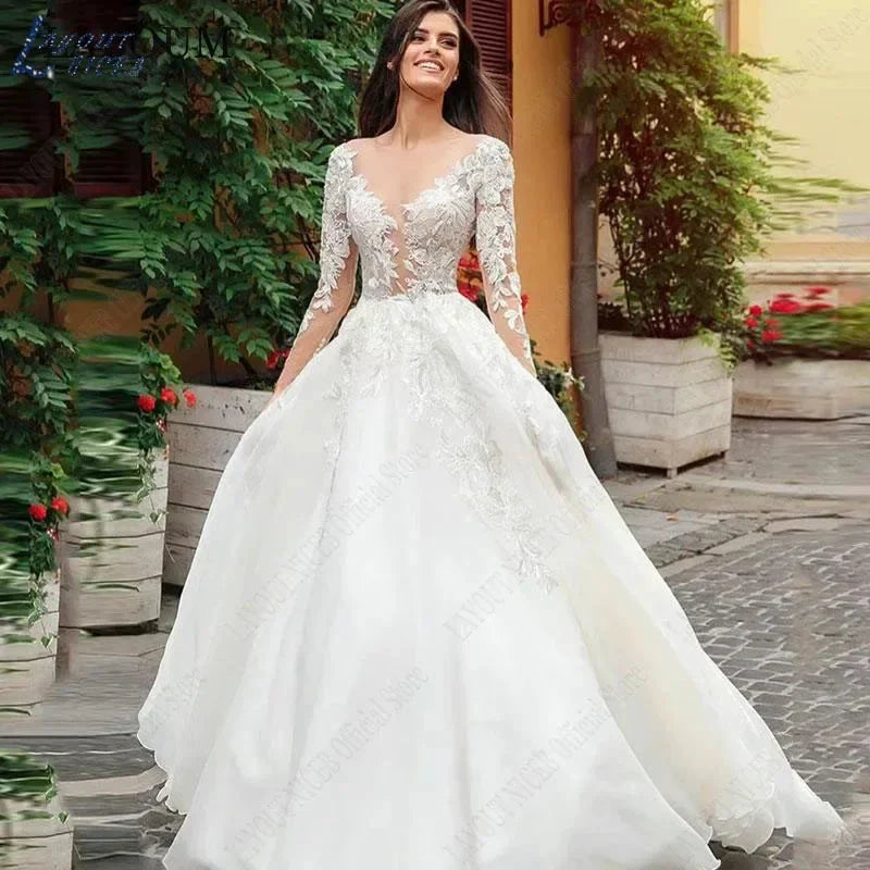 Graceful Wedding Dresses Bobo Illusion Long Sleeves Women Appliqued Lace Bridal Gowns Sexy Tulle