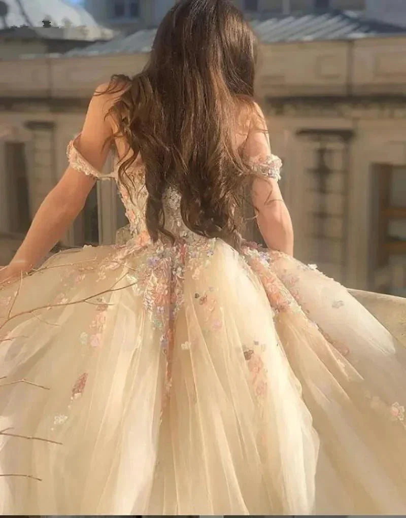 Off the Shoulder Sweetheart Tulle Long Evening Gowns 3D Flowers Appliques Formal Party Dresses Princess Ball Gown Prom Dresses