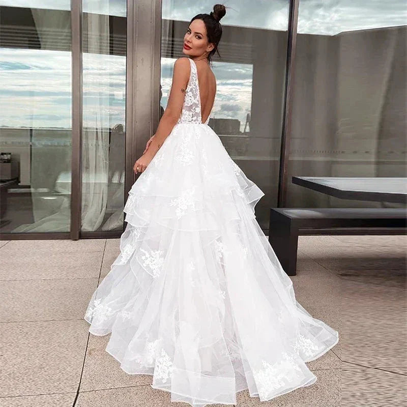 Sexy V-neck Double Shoulder Wedding Dresses White Sleeveless Bohemian Formal Beach Wedding Party Bridal Gowns 2023 Backless Robe