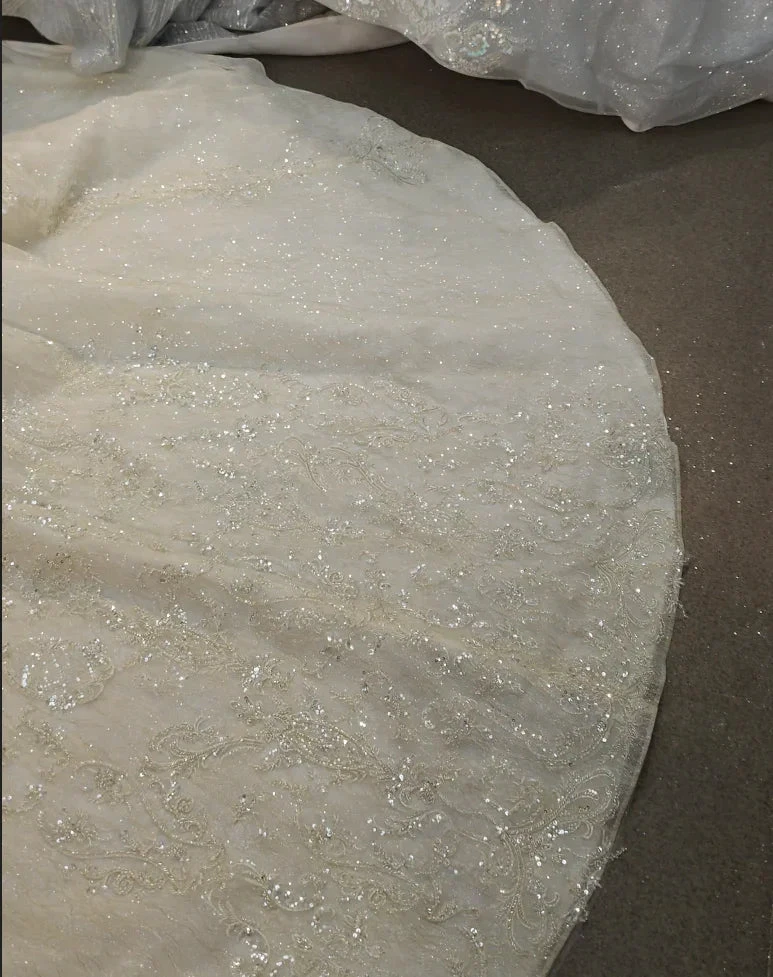 Lavish Halter-Neck Ball Gown Wedding Dress with Pearl Crystal Embroidery & Ruffled Tulle Skirt Ye-2034