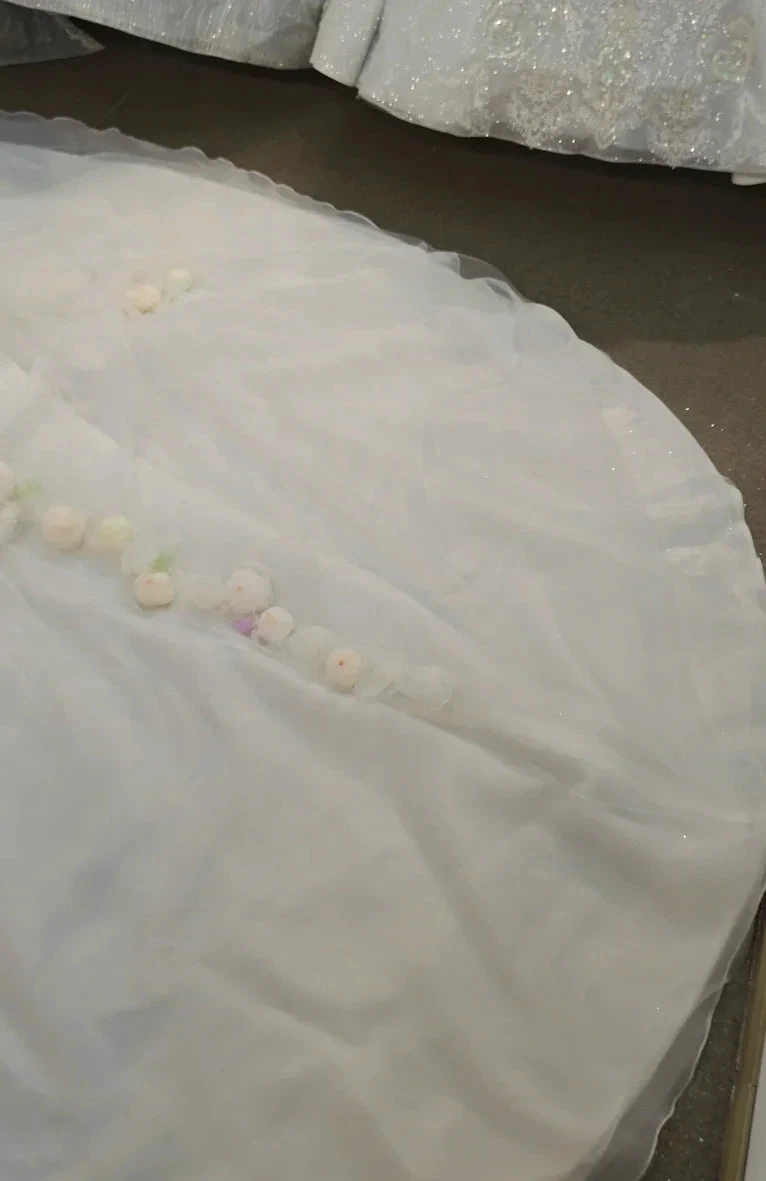 Whimsical Sweetheart Ball Gown Wedding Dress with 3D Pastel Florals & Sheer Tulle Train Ye-2039