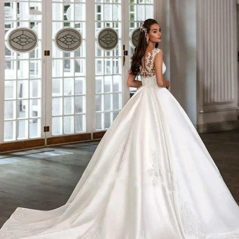Boho Satin Wedding Dresses A line Lace Appliques Bridal Gowns Elegant V Neck Princess Wedding Party Gowns