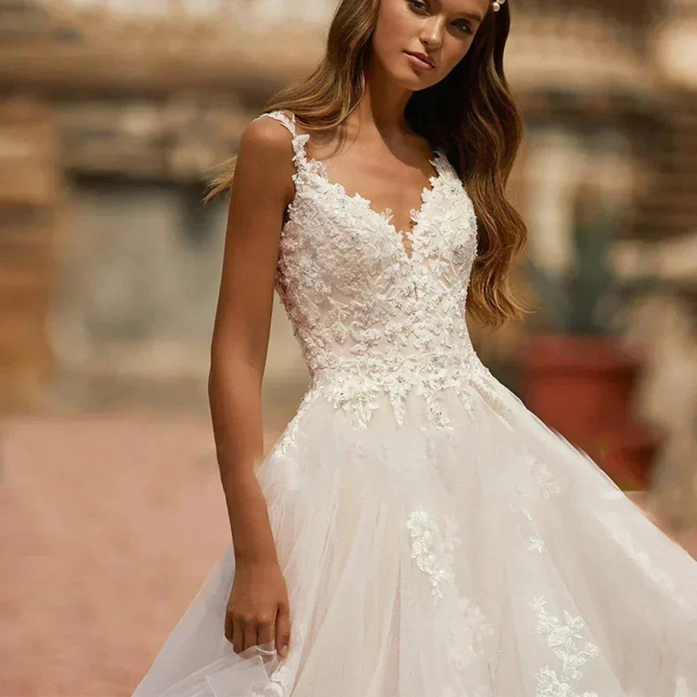Sweetheart Off Shoulder Sleeveless Beach Deep V-neck Fluffy Wedding Dresses Sexy Lace Backless Applique Elegant Bride Gown 2023