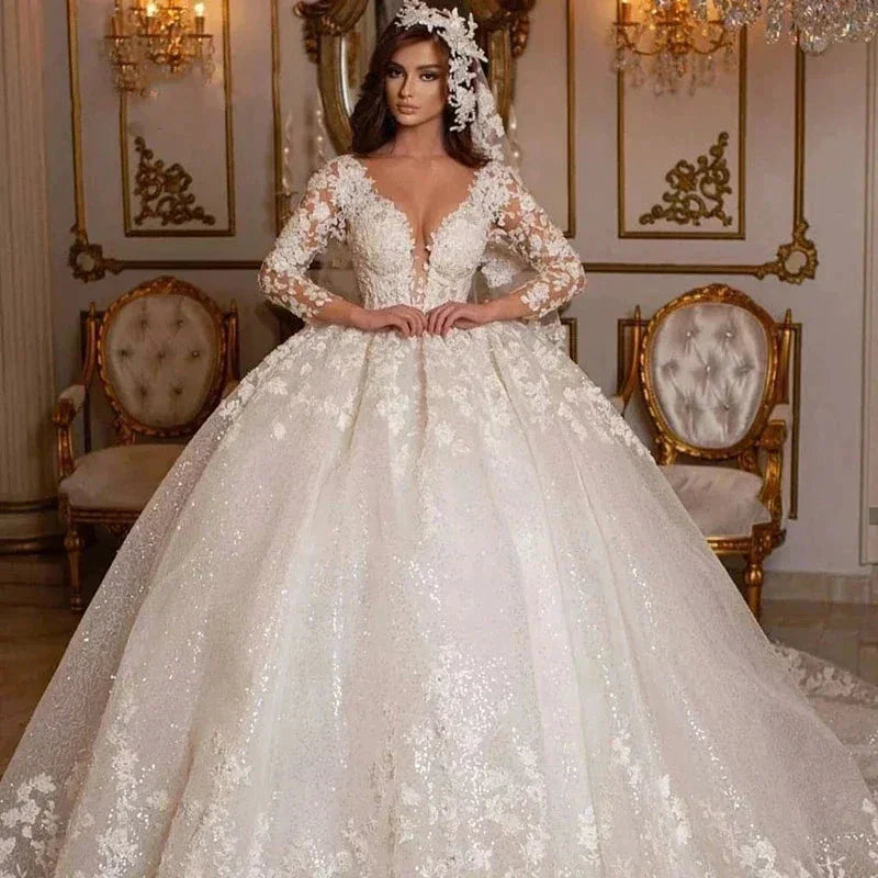 Vintage 2023 Lace Wedding Dresses Princess Ball Gown Beading Bridal Gowns Shinny Tulle Long Sleeves Ivory Dubai Marriage Dress