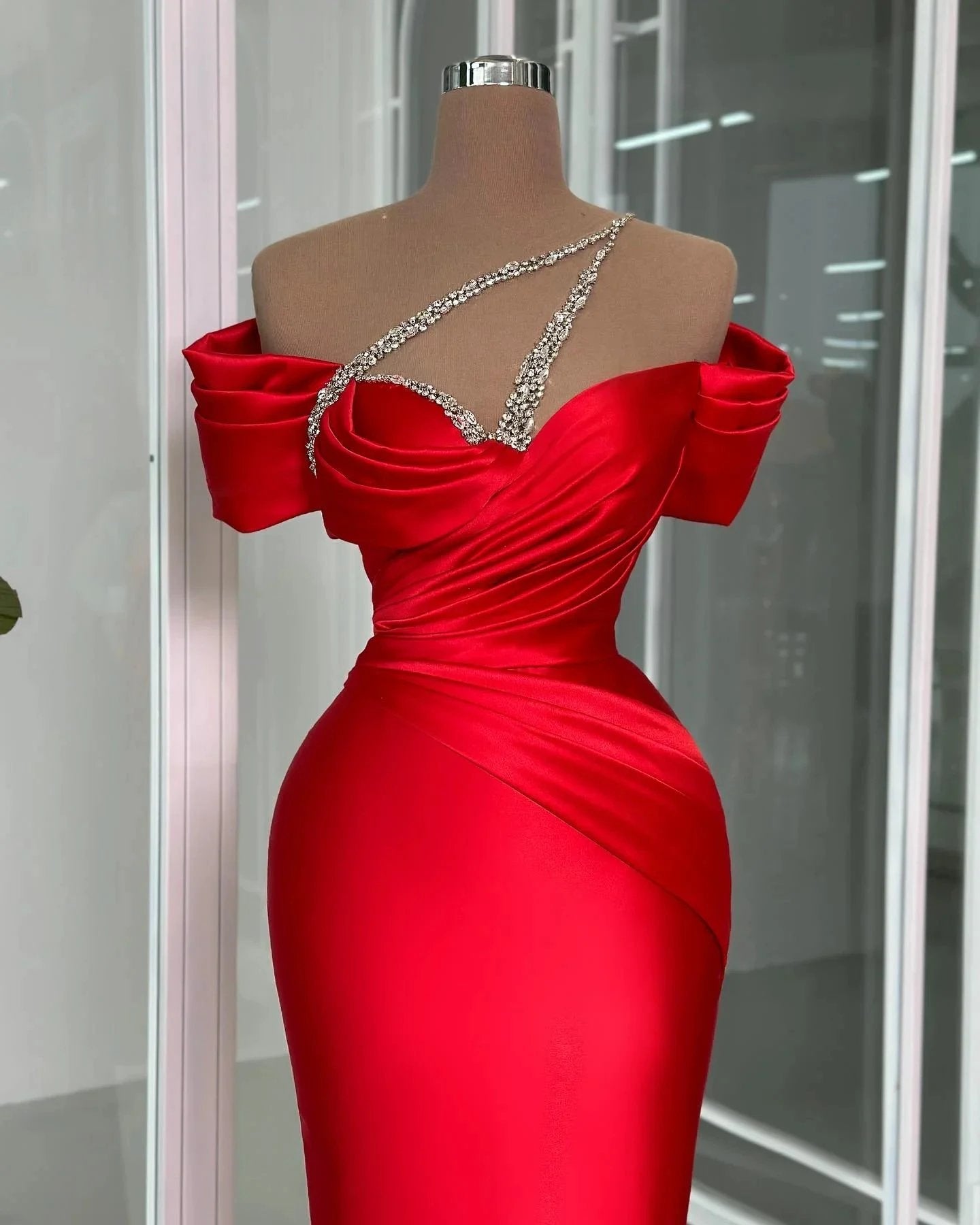 Vintage Column Off-the-shoulder Short Sleeve Beading Satin Prom Dresses