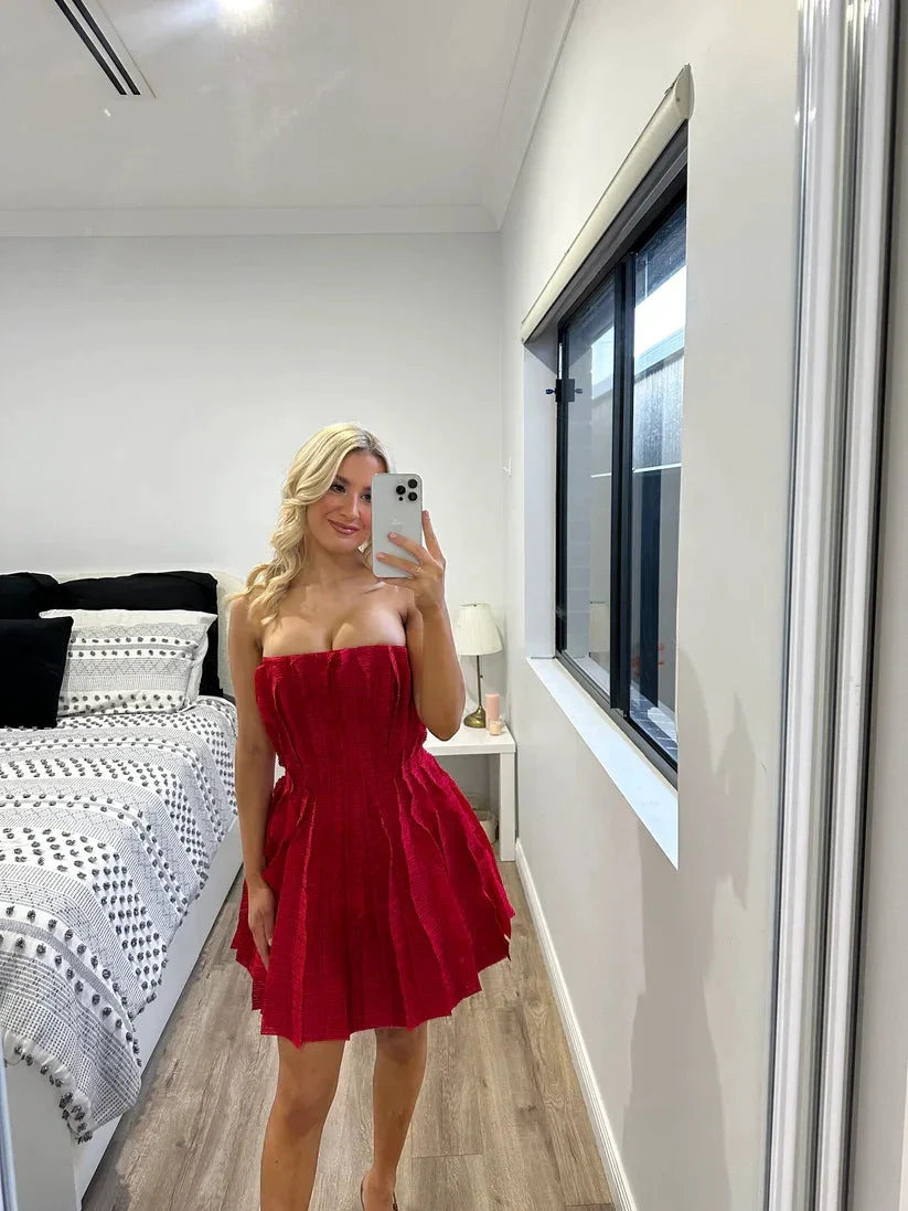 Strapless Red Ruffles A Line Homecoming Dress Mini Prom Dress Y8004