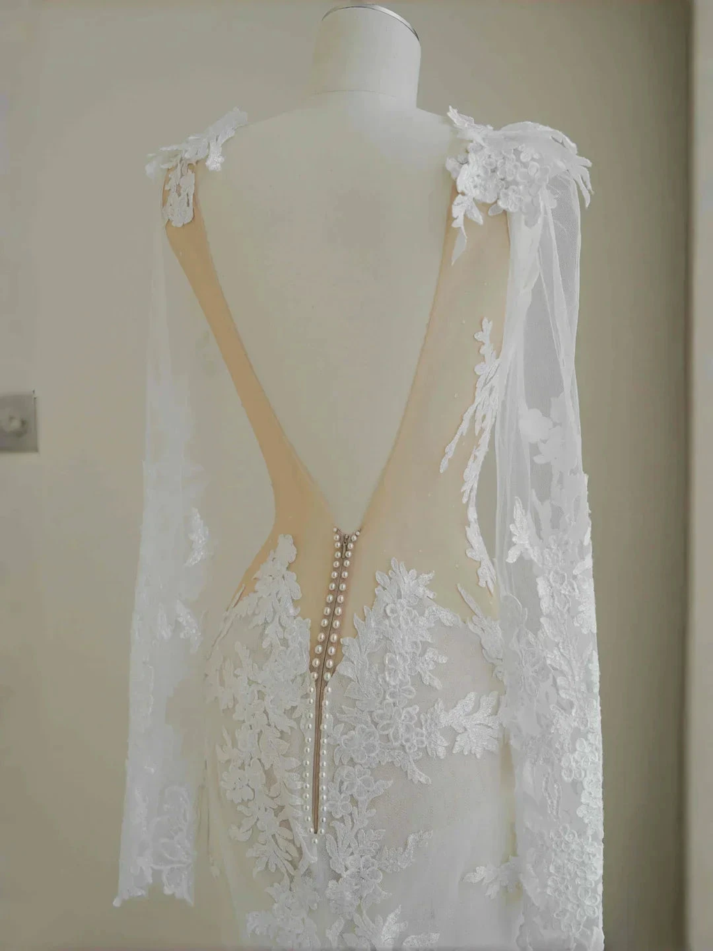 Elegant White Lace Appliques Mermaid Evening Dress,Backless Prom Dress Wedding Dress Y8677