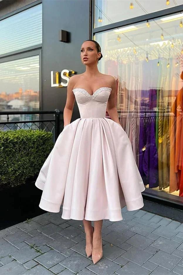 A-line Sweetheart Short Prom Dresses with Beading