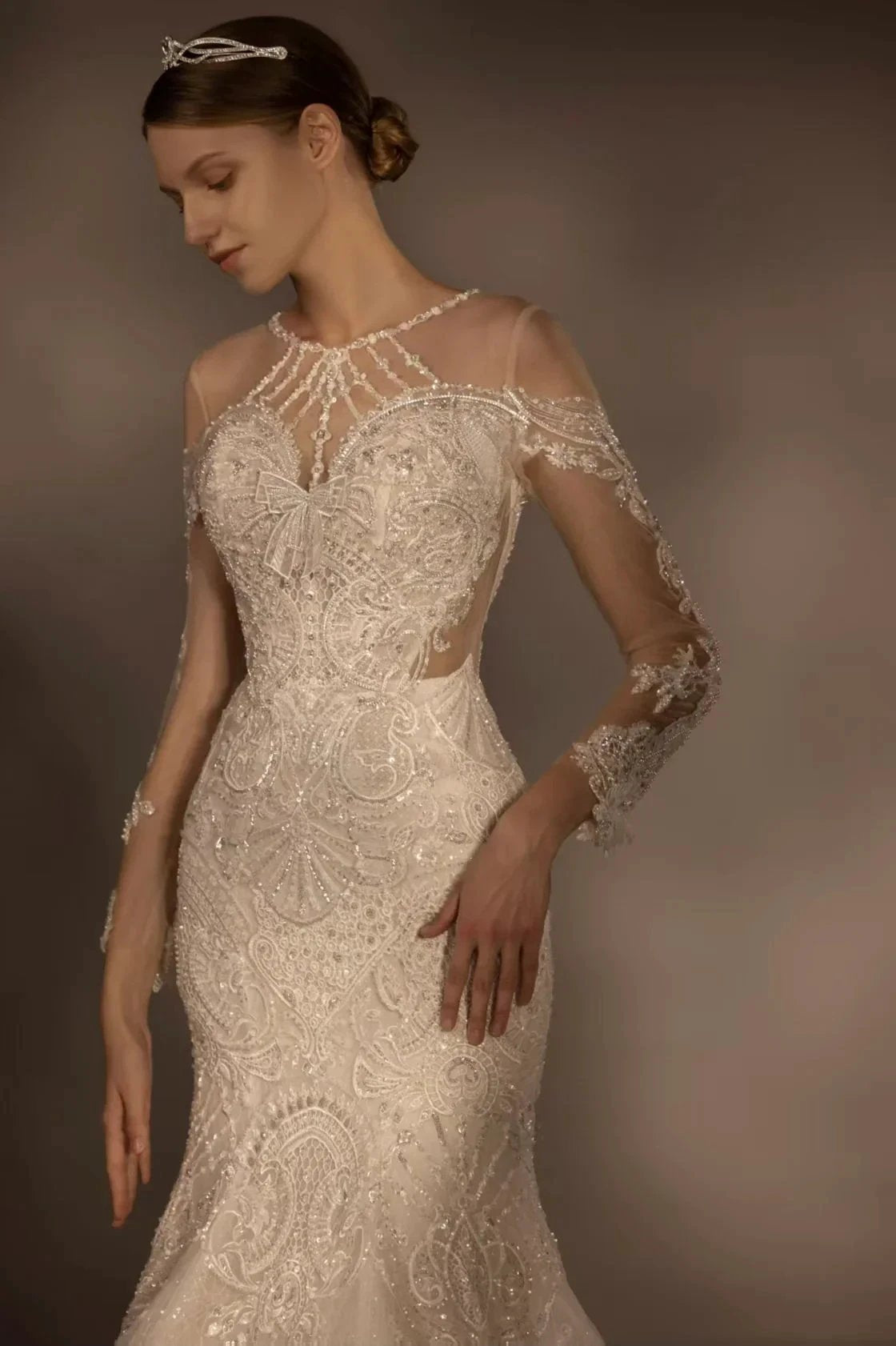 Exquisite Mermaid Halter Neck Illusion Lace Wedding Dress with Beaded Embroidery & Keyhole Back H0010