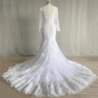 Gorgeous Lace Long Sleeve Mermaid Wedding Dresses Tulle Bridal Gown For Women Cathedral Train V-Neck Appliques Button Back